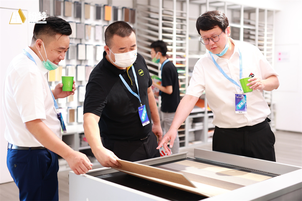 環(huán)保材料超新星，不一樣的紛特石晶slay全場！